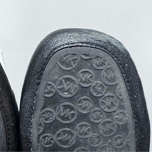 Michael Kors Women's HAMILTON MK Padlock Loafer Size 7 - Picture 12 of 14